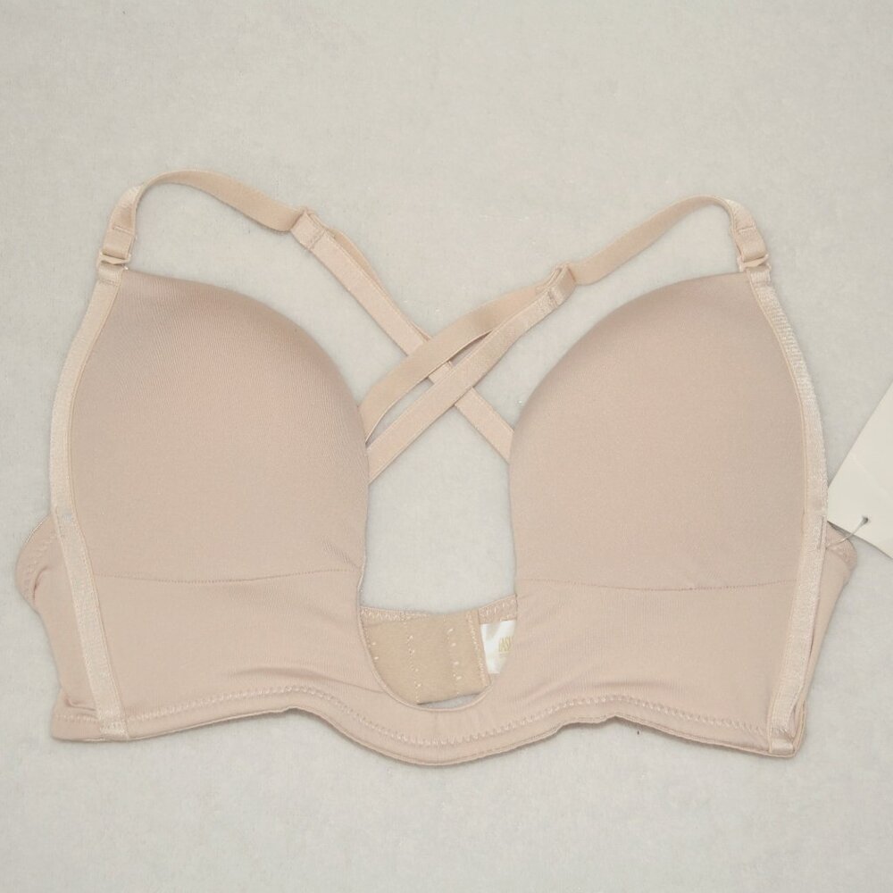 NWT Fashion Forms, Size 32D, U Plunge Bra, Nude